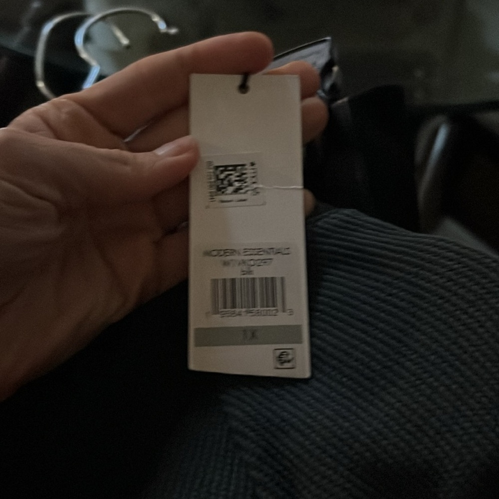 NWT Calvin Klein Women Plus Size Faux-Leather Skinny Ankle Leggings - Picture 9 of 9